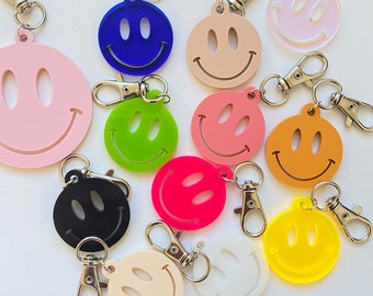 Smiley face keychain Acrylic retro key ring, friend gift, Cute keychain, flower power smile charm, birthday gifts for her