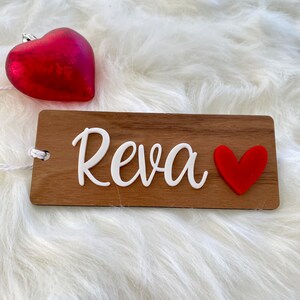 Valentine&#39;s Day Tag, Valentine&#39;s Gift Basket Tag, Personalized Name Tag, Heart Tags