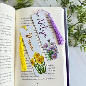 Personalized Birth Flower Bookmark, Custom Floral Bookmark for Women, Custom Name Bookmark, Birth Month Flower Bookmarks, Book Lover Gift
