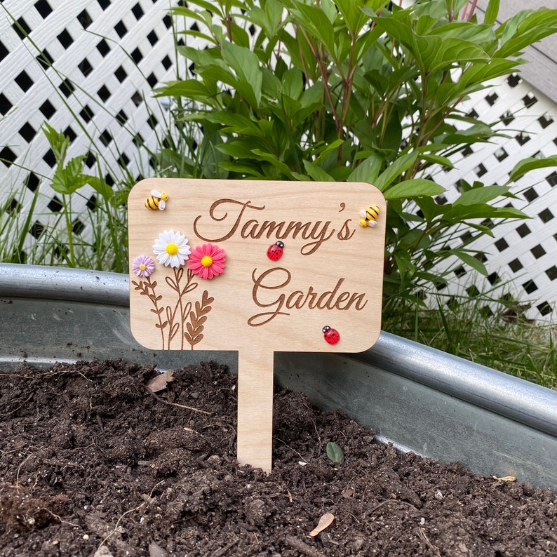 Personalized Garden Marker with Flowers Bees and Ladybugs, Custom Garden Stake, Children's Garden Sign, Garden Plaque, Mother's Day Gift image 2