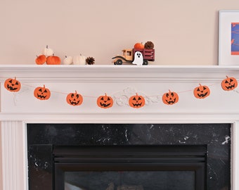 Wooden Pumpkin Garland, Jack-O-Lantern Banner, Halloween Garland, Wooden Banner