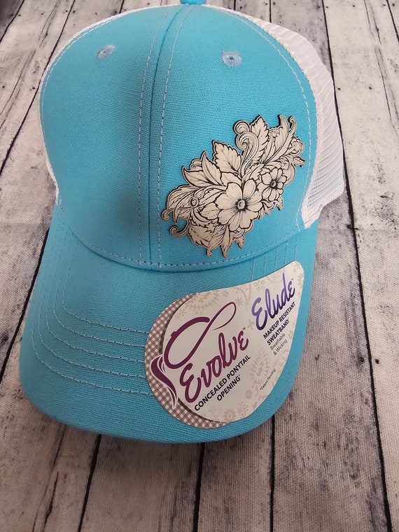 Blooms Cap Women display picture 3