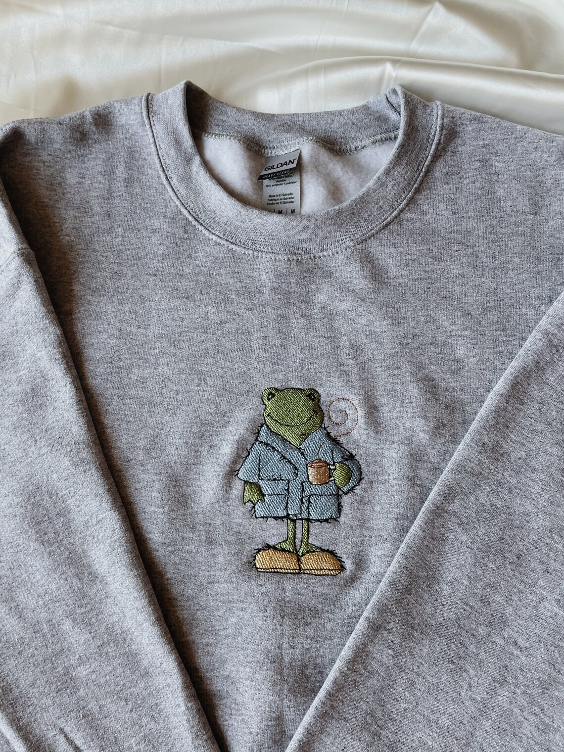 Embroidered Frog Crewneck l Comfy Frog Sweatshirt Etsy