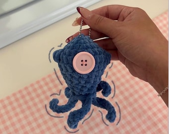 Squid Plushie Keychain - Crochet - Amigurumi