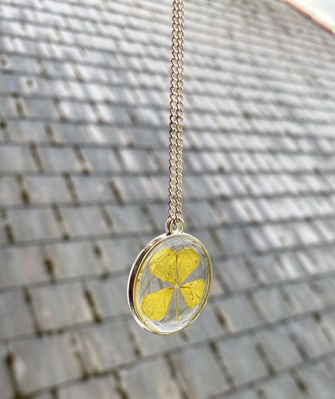 Handmade Pressed Flower Four Leaf Clover Necklace Pendant Resin Green ...