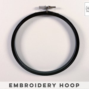 Black embroidery hoop / Black cross stitch hoop / Made to order crafts / Cross stitch accessories / Embroidery accessories / Home decor