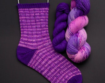 Sock Set -115g Superwash Merino Sock, “Dream A Little Dream ”-420 yards, 80/20 merino/nylon & 25g mini  “Violet”-92 yard