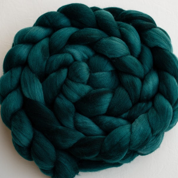Teal Green-115g Merino Top Spinning & Felting Fibre- untreated, extra fine 19.5 micron- hand dyed in Alberta Canada