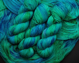 Aquatic -115g Superwash Merino, Worsted or Dk, hand dyed in Alberta Canada, blue, green, aqua