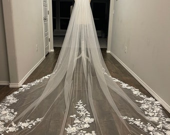 Elegant Embroidered Peony Flower Wedding Veil, Bridal Veil Lace Floral, 2 Tier 137" Ivory Long Veil With Blusher, Veil Cathedral With Comb