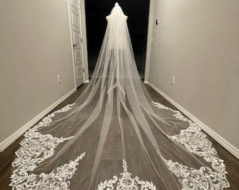 Wedding Veil Classic Veil Elegant veil One Layer Light Ivory 10 feet Cathedral Veil Cathedral Length Lace Long Veil