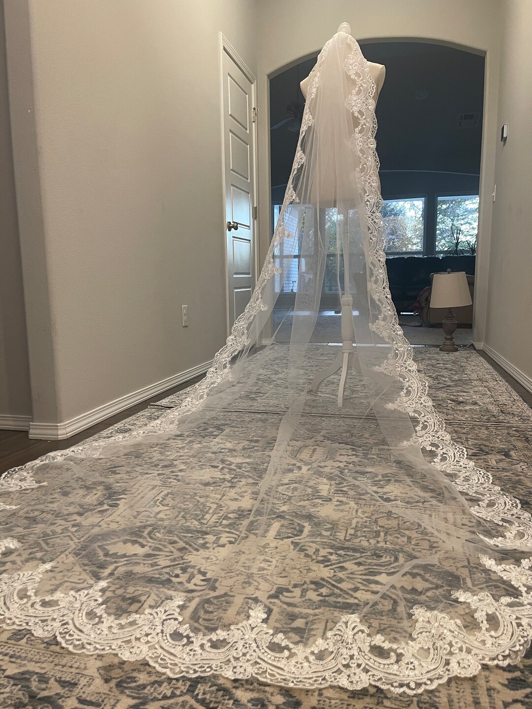 Ivory Lace Embroidered Bridal Veil With Comb Attachment main image 0