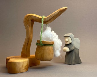 Holzfigur Hexe mit Baum und Kessel Märchenbaum Waldorf Holzspielzeug Märchen