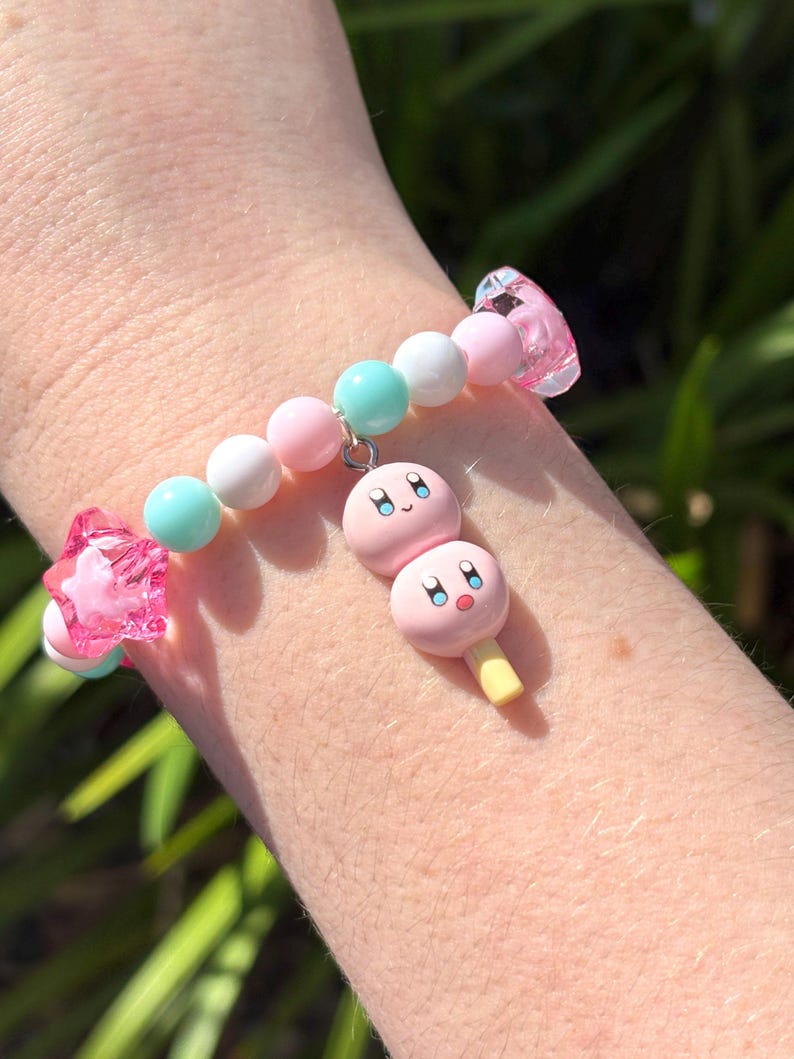 Braccialetti con ciondoli ispirati a Curby / spettacolo, cartone animato, carino, perline, stelle, braccialetto, gioco, rosa, blu, giallo, arcobaleno, gioielli, bianco immagine 14