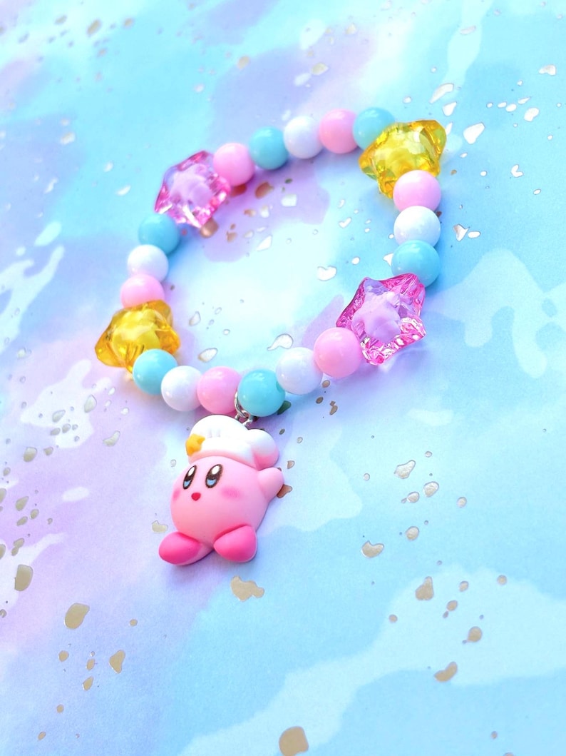 Braccialetti con ciondoli ispirati a Curby / spettacolo, cartone animato, carino, perline, stelle, braccialetto, gioco, rosa, blu, giallo, arcobaleno, gioielli, bianco immagine 10