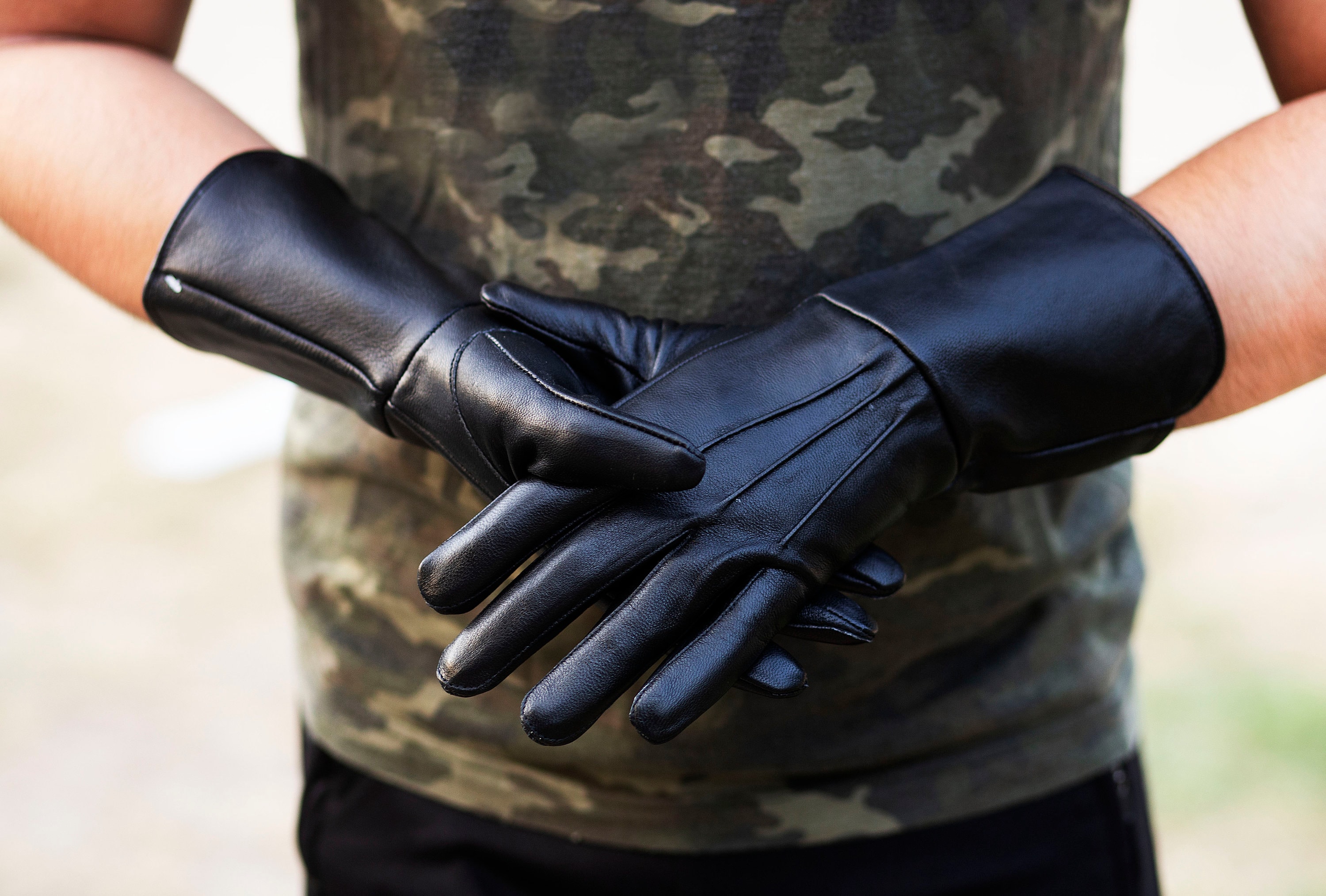 Epic Armoury Thief Leather Gloves