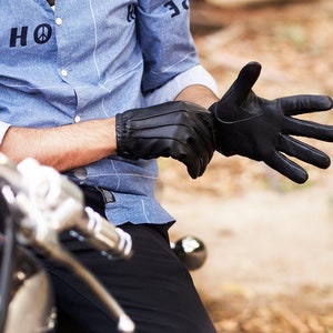 Beautiful Thin Leather Police Search Driving Gloves