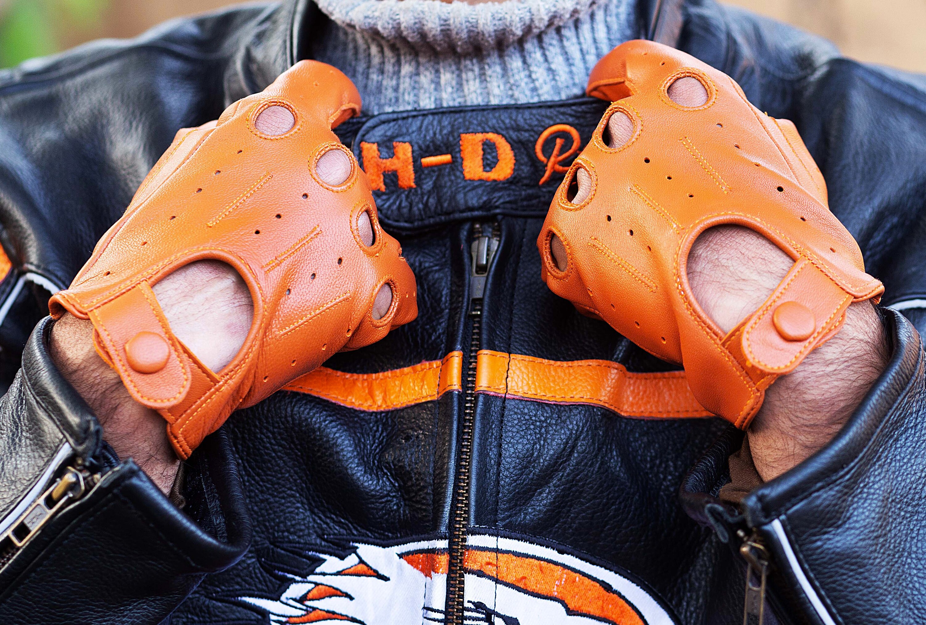 Bmw m sales driving gloves