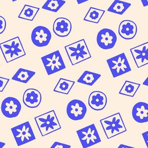 Puede incluir: Un patr&oacute;n repetitivo sobre un fondo crema claro con formas de color azul vibrante. El dise&ntilde;o consiste en cuadrados azules con flores blancas de seis p&eacute;talos y c&iacute;rculos azules con flores blancas de cinco p&eacute;talos en una cuadr&iacute;cula.