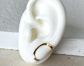 Pendientes modernos de plata de ley con forma de media luna dorada - Pendientes minimalistas de plata de ley