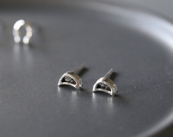 Tiny Moon Ear Studs - Silver Moon Earrings - Crescent Moon Studs - Sterling Silver 925 (14)