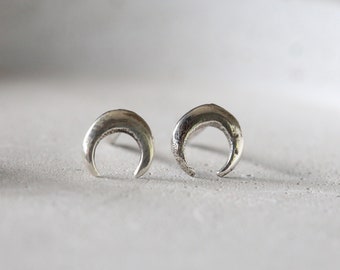 Crescent Moon Ear Studs - Silver Moon Earrings - Crescent Moon Studs - Sterling Silver 925 (178)