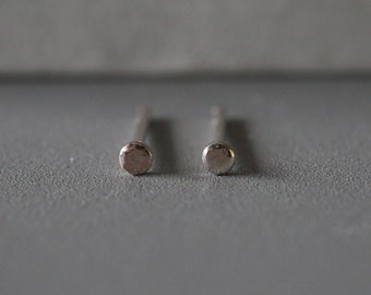 Tiny Silver Disk Ear Studs - 1.5mm Silver Disk Earrings - Geometric Studs - Sterling Silver 925 (182)