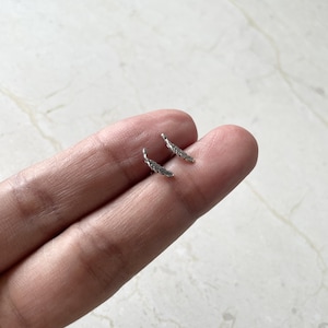 Tiny Feather Studs, Silver Feather Studs, Mini Feather Studs, Bird Earrings, Animal Earrings, Mini Silver Studs, Stacking Earrings, 505