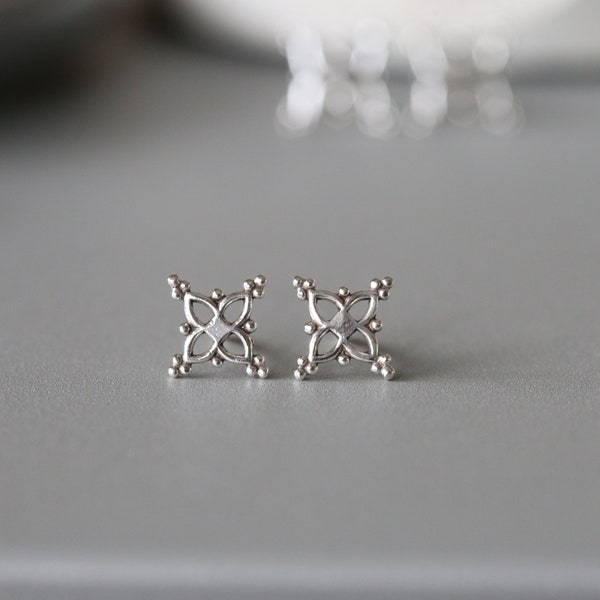 Dotted Bali Studs - Dotted Ear Studs - Sterling Silver 925 (400)