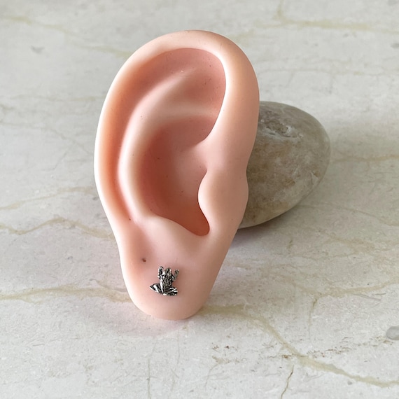 Frog Ear Studs, Tree Frog Studs, Silver Frog Earrings, Amphibian Earrings,  Animal Earrings, Nature Jewelry, Forest Animal Jewelry, 456