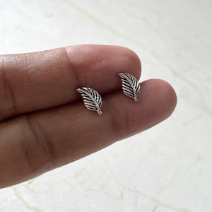 Örhängen i sterlingsilver med blad: Små naturörhängen