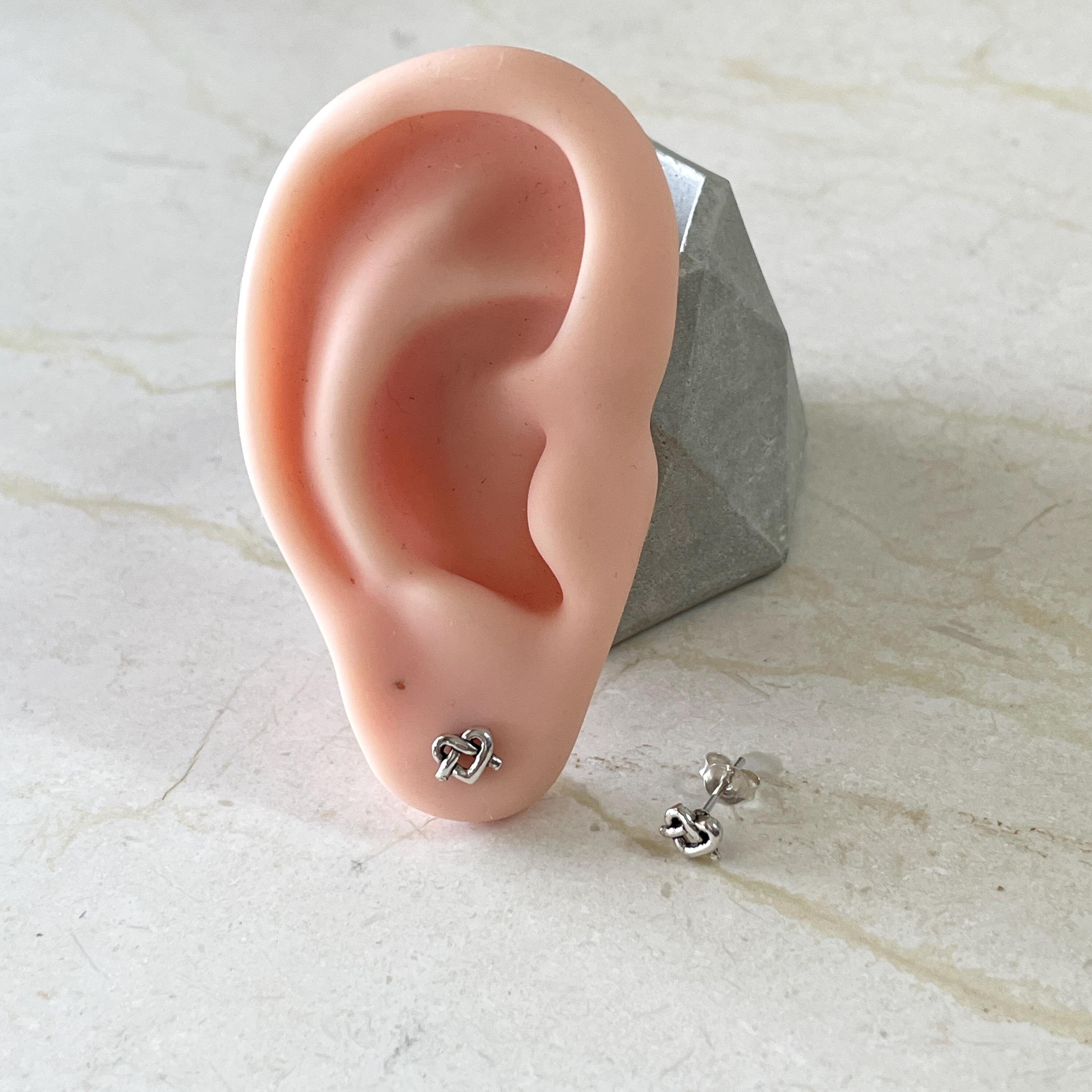 Sterling Silver Love Knot Studs: Minimalist Earrings (6mm) - Etsy