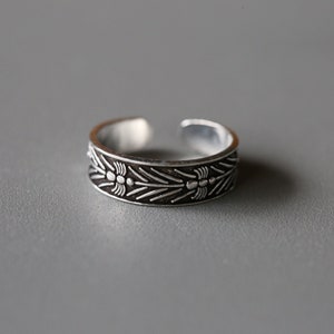 Floral Sterling Silver Toe Ring - Adjustable 925 Silver
