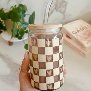Neutral Checkered Heart Glass Cup| Retro Hearts Glass Iced Coffee Glass|Libbey Glass Cup with lid and Straw|Trendy Gifts for her|Coffee Cup