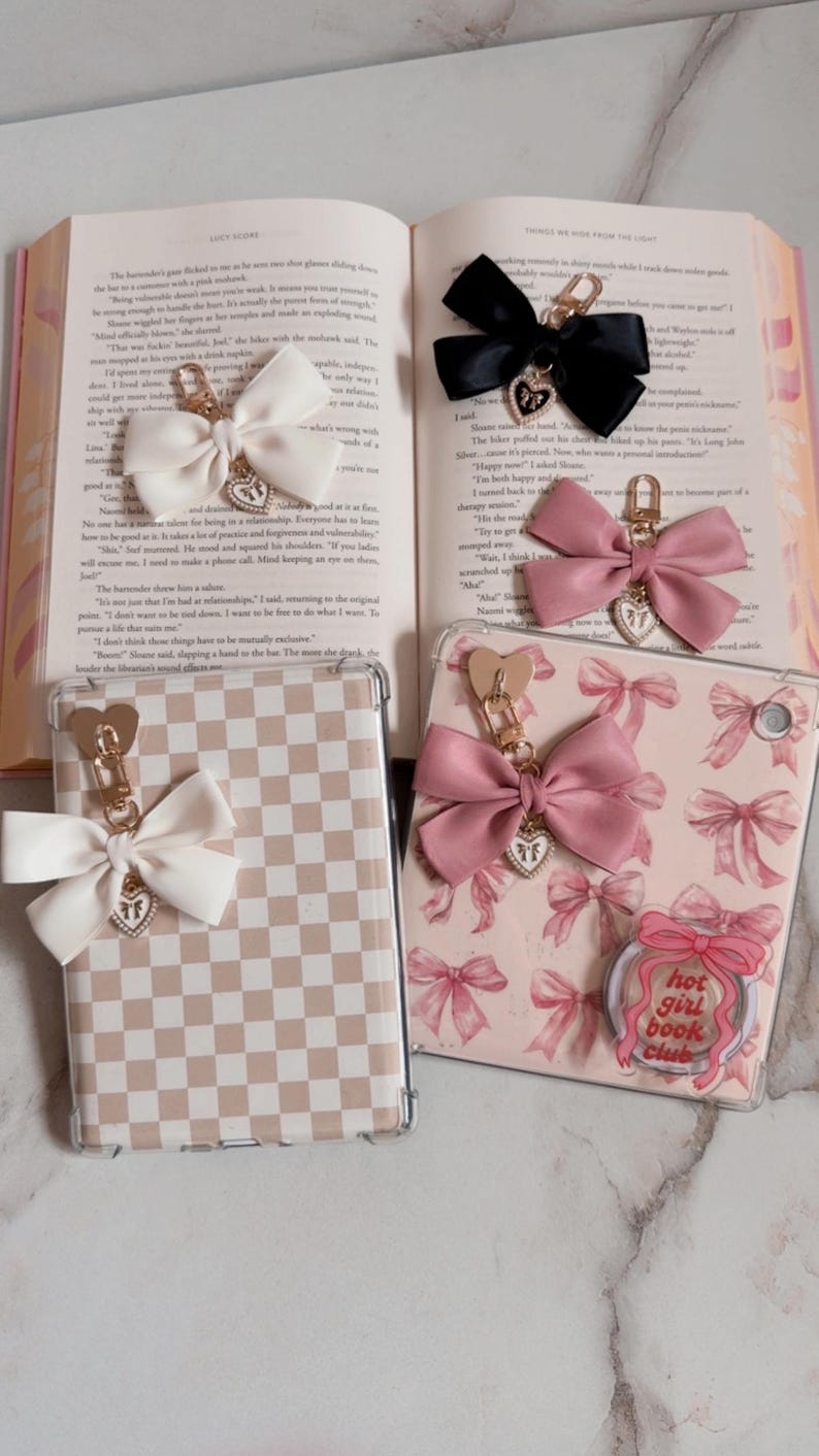 Pearl Bow Kindle Charm,Kindle Accessory,Personalized Bag Charm Keychain with Bow,Bookish Charm Bookish Gifts,Personalized Gifts for her image 3