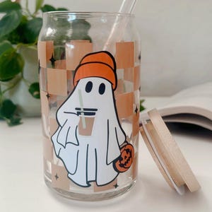 Retro Checkered Ghost Iced Coffee Glass Cup,Aesthetic Checkered Glass,Groovy Ghost with Pumpkin Checked Glass Can,Halloween Water Tumbler