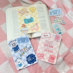 Cute Bookish Cardstock Kindle Case Insert,Hot Girls Read Paper Insert Clear Kindle Case,Kindle Accessory,Kindle Paperwhite Colorsoft Oasis