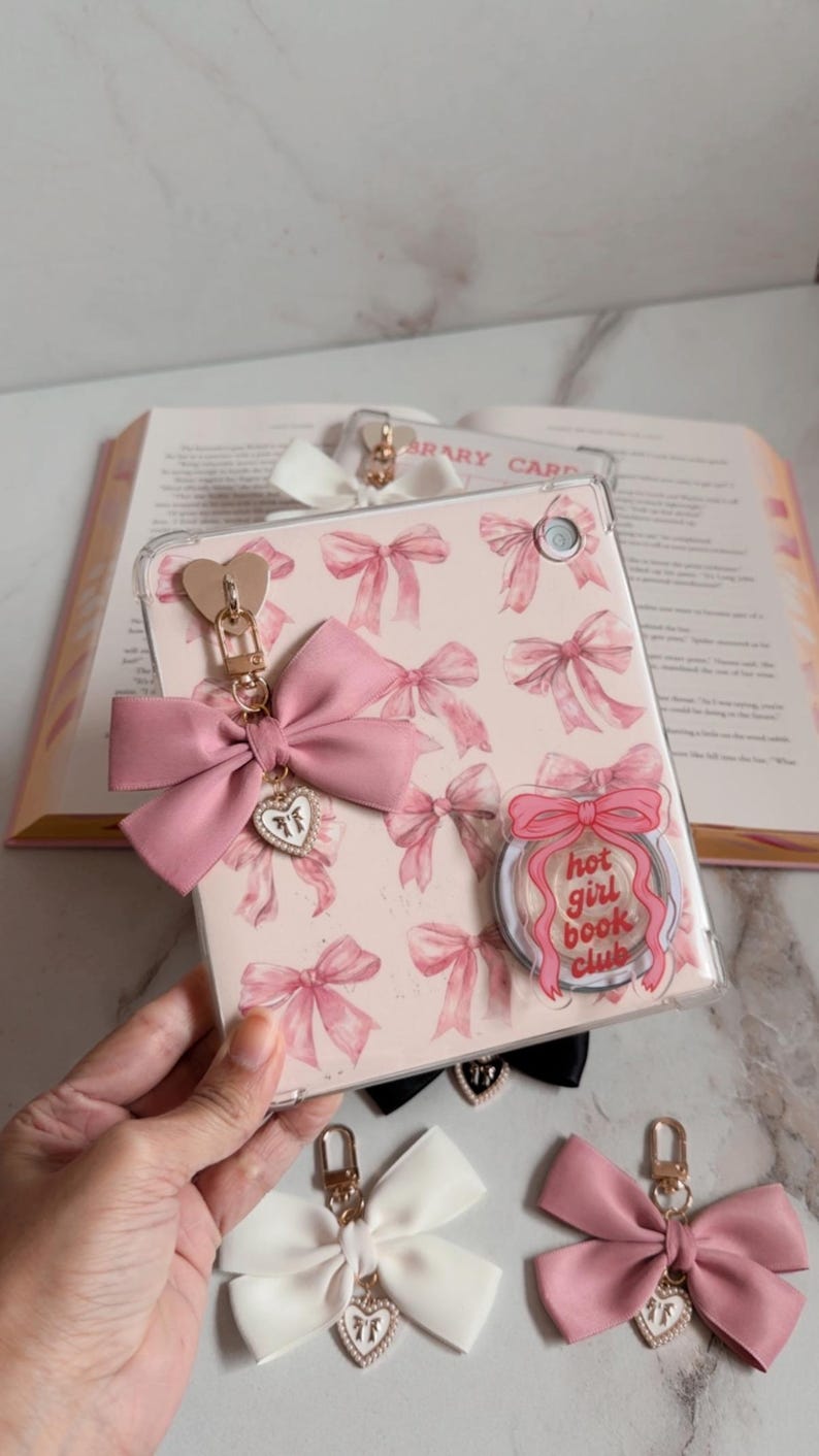 Pearl Bow Kindle Charm,Kindle Accessory,Personalized Bag Charm Keychain with Bow,Bookish Charm Bookish Gifts,Personalized Gifts for her Pink