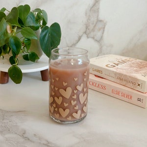 Neutral Floating Hearts Glass Cup| Retro Hearts Glass Iced Coffee Glass|Libbey Glass Cup with lid and Straw|Trendy Gifts for her|Coffee Cup