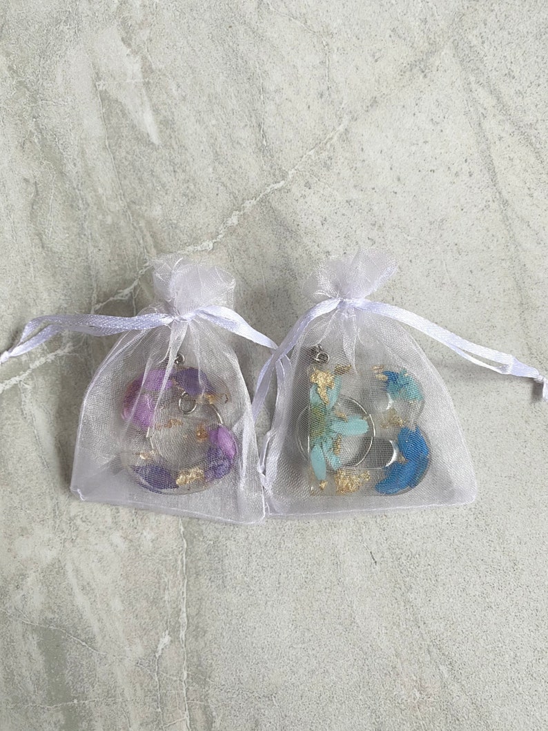 Personalized Gift Custom Floral Resin Letter Keychains Initial Keychain Letter Keychain