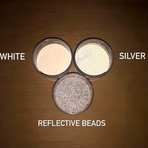 Reflektierende Kombipackung - 50g - Airport Beads, Weiß & Silber, reflektierendes Pulver, hohe Sichtbarkeit