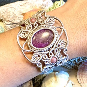Pulsera de macramé con piedra preciosa "Noelia" | Joyería individual de macramé | Pulsera de piedras preciosas | Estilo bohemio | Joyería nupcial | Hecha a mano