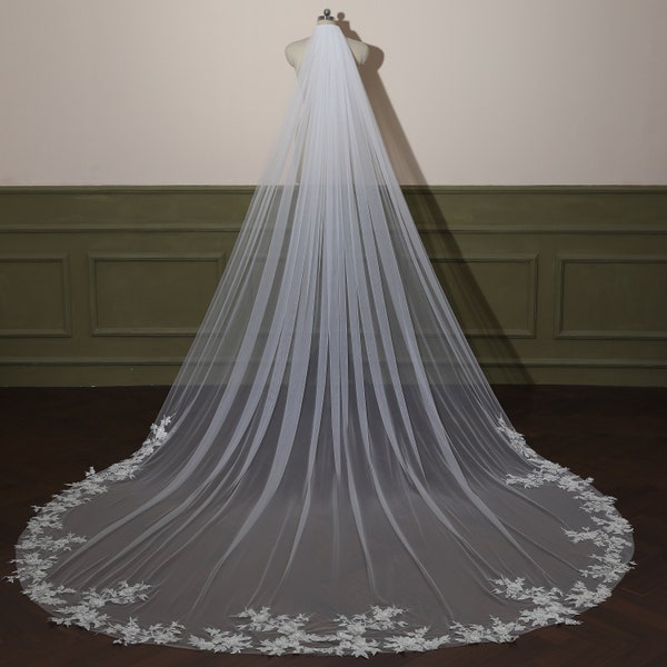 Avril Chapel Length Veil
