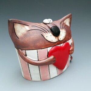 Brown cat with heart, Love cat, Porcelain cat figurine, Gift for her, Handmade ceramic cat, Valentine's day gift image 3