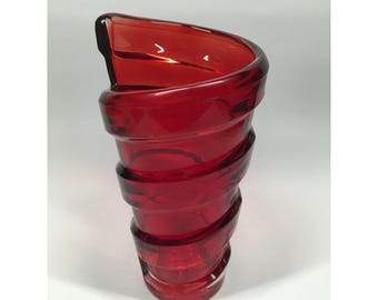 Ruby Red Art Glass Vase Spiral Ribbon Swirl Sculptural Modern Vintage 8.5in