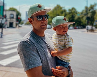 Cadeau fête des pères bébé | Cadeaux de naissance | Cadeau papa | Annoncer une grossesse | Casquette Père Fils | Casquettes partenaires Ensemble de 2 | menthe verte