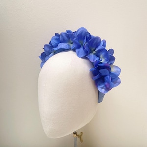 Blue Ombré Hydrangea fascinator headband crown, flower crown ,Luxury silk covered Headband, statement wedding, races,ascot derby festival