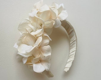 Elfenbein beige Hortensien Haarband Fascinator, reines Seidenband, Champagner Kopf Krone, Hochzeit, Haarreifen, Party, Unikat, uk Handmade
