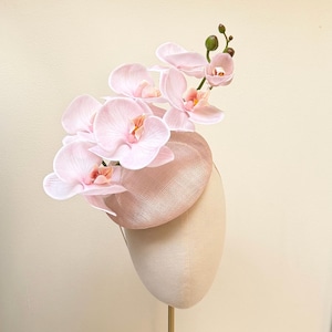 Cappello a tamburello in sinamay rosa orchidea, per gare di nozze