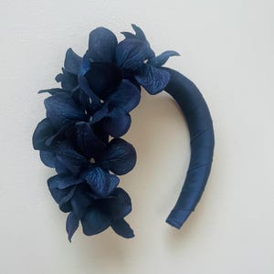 Navy blue hydrangea fascinator headband, blue ombre blue Headpiece, statement wedding guest,Mother bride, race day occasion